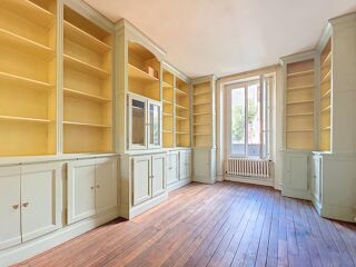  Maison � vendre 9 pi�ces 317 m�