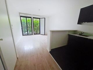 Vente Appartement 2 pieces en rez de jardin, cave et parking Ferrieres-en-brie