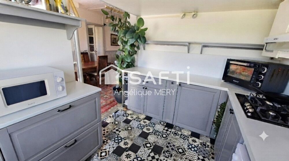 Bâtisse 272.70 m² (75 m² combles)  DPE A  Cadre rural préservé  Vue Pyrénées, Charme & Proximité active