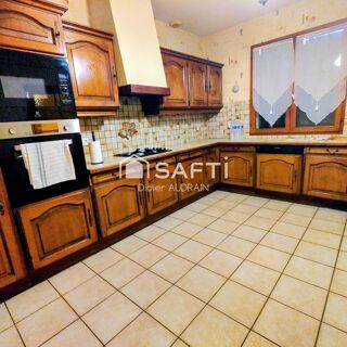  Maison � vendre 7 pi�ces 214 m�