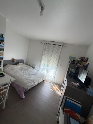  Appartement à louer 1 pièce 32 m²