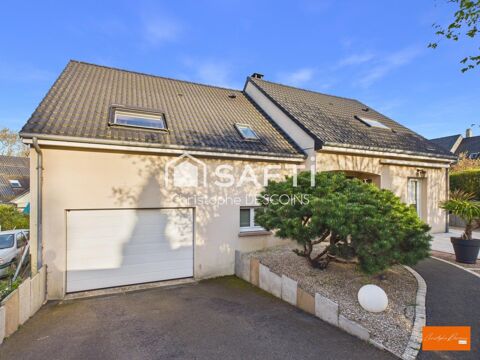   Superbe maison familiale r�nov�e  136 m�  Terrain 606 m�  Mayenne  SANS TRAVAUX Maison - 7 pi�ce(s) - 135 m�