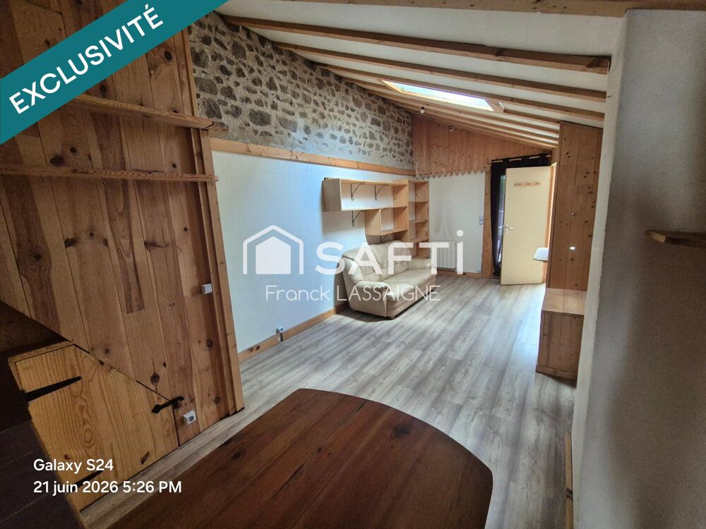 Vente Maison Maison de ville 71m² avec cour + ancien commerce Fournols