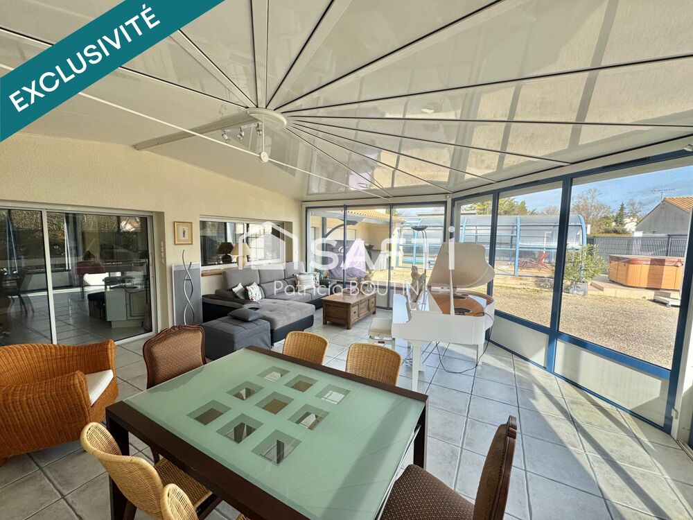 PAVILLON 3 CHAMBRES, BUREAU ET DOUBLE GARAGE + PISCINE A MAGNE !