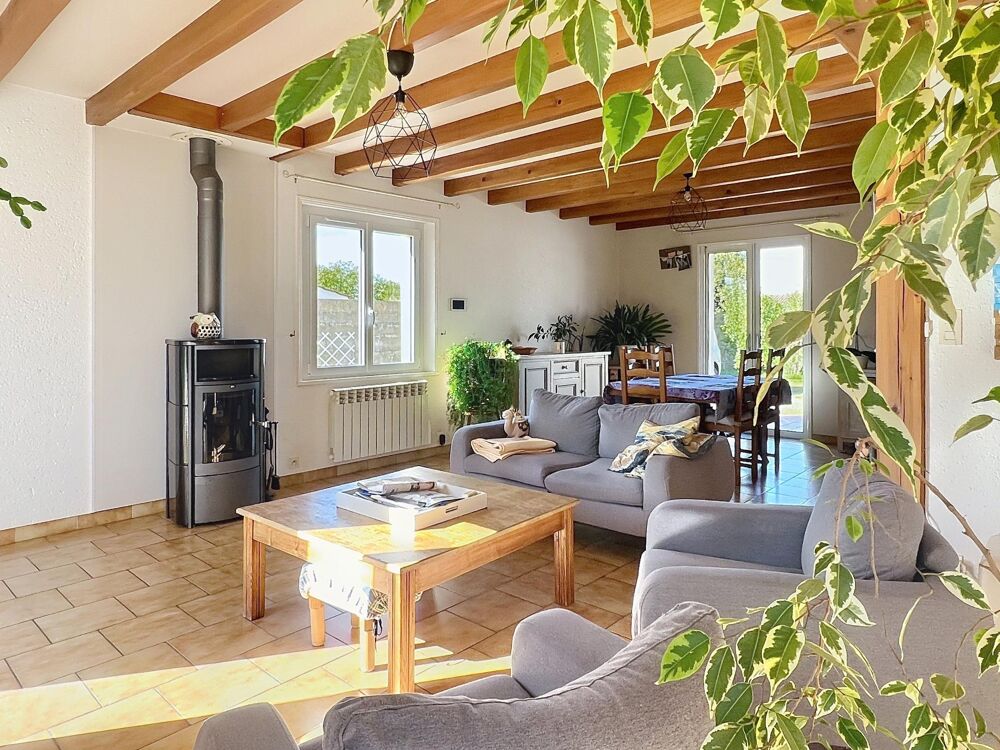 Vente Maison Charmante maison familiale avec dépendances sur 1 390 m² – Angles Angles