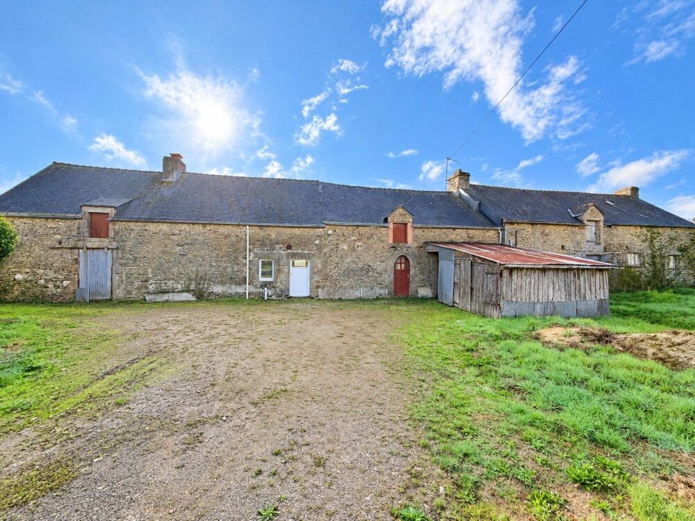Vente Maison LONGERE A RENOVER SUR TERRAIN DE 4657 M2 EN CAMPAGNE DE RADENAC Radenac