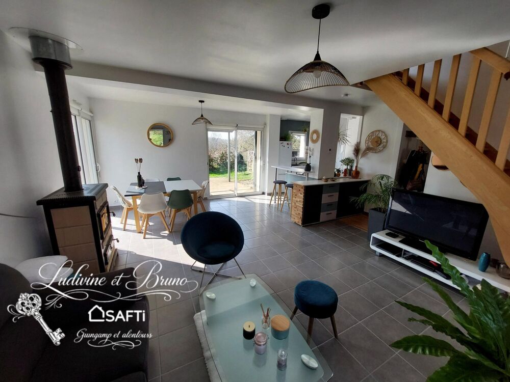 BELLE MAISON SUR BELLE ISLE EN TERRE