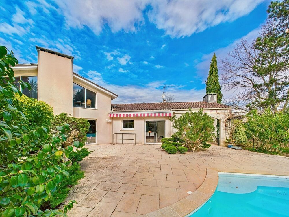 � vendre  Maison Saint-Jean-d'Illac (33127)