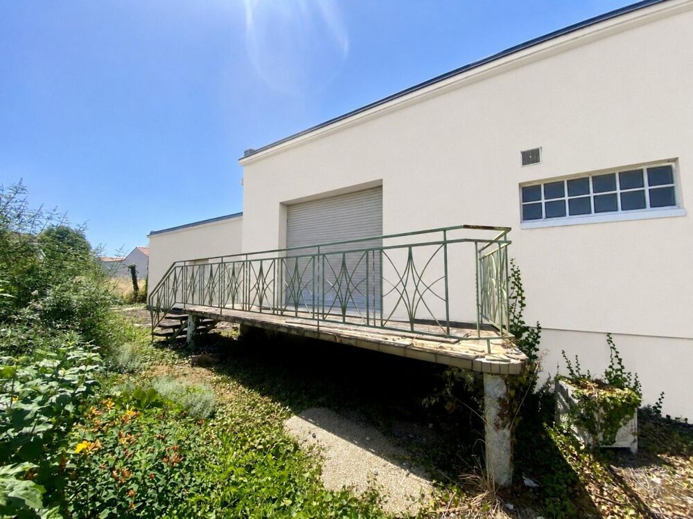 Vente Terrain TERRAIN EMPLACEMENT PRIVILEGIE A DEUX PAS DES COMMERCES - DU LITTORAL - DU PARC D'ANGOULINS ! Angoulins