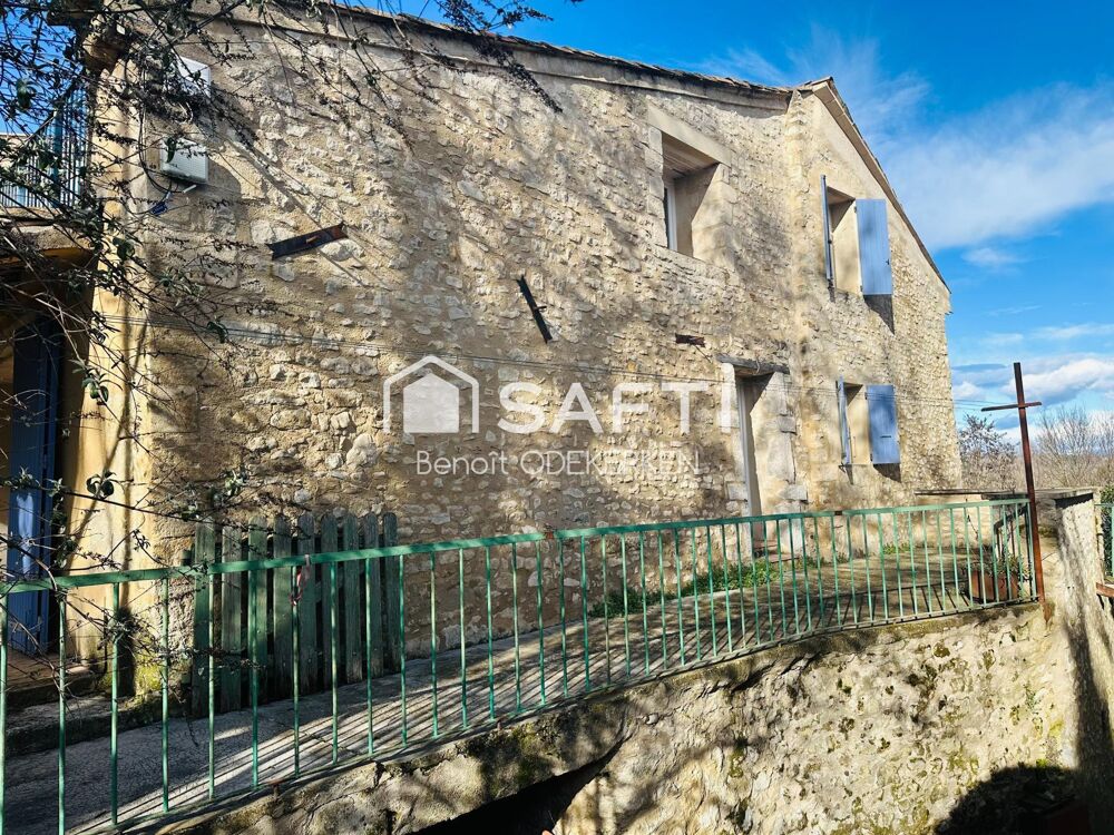 Grande maison en pierre aux multiples possibilités