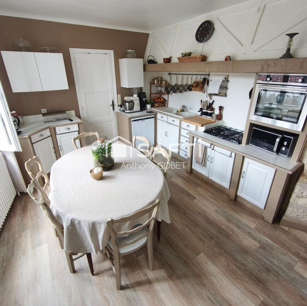 à vendre  Propriété/château Us (95450)