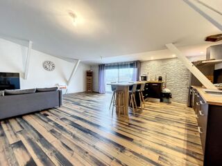  Appartement à louer 3 pièces 100 m²