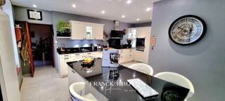  Maison � vendre 10 pi�ces 327 m�