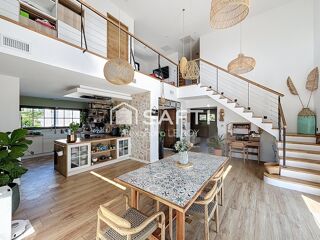  Maison  vendre 8 pices 212 m