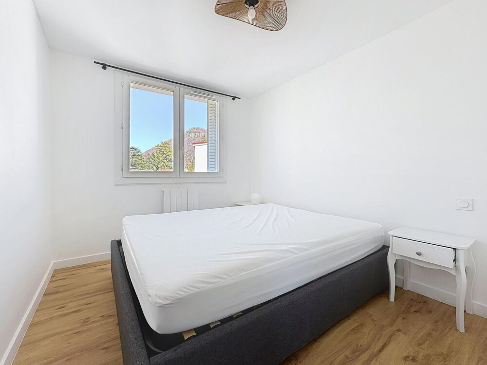 Location Appartement Voiron hypercentre – Appartement 2 chambres, refait à neuf et meublé Voiron