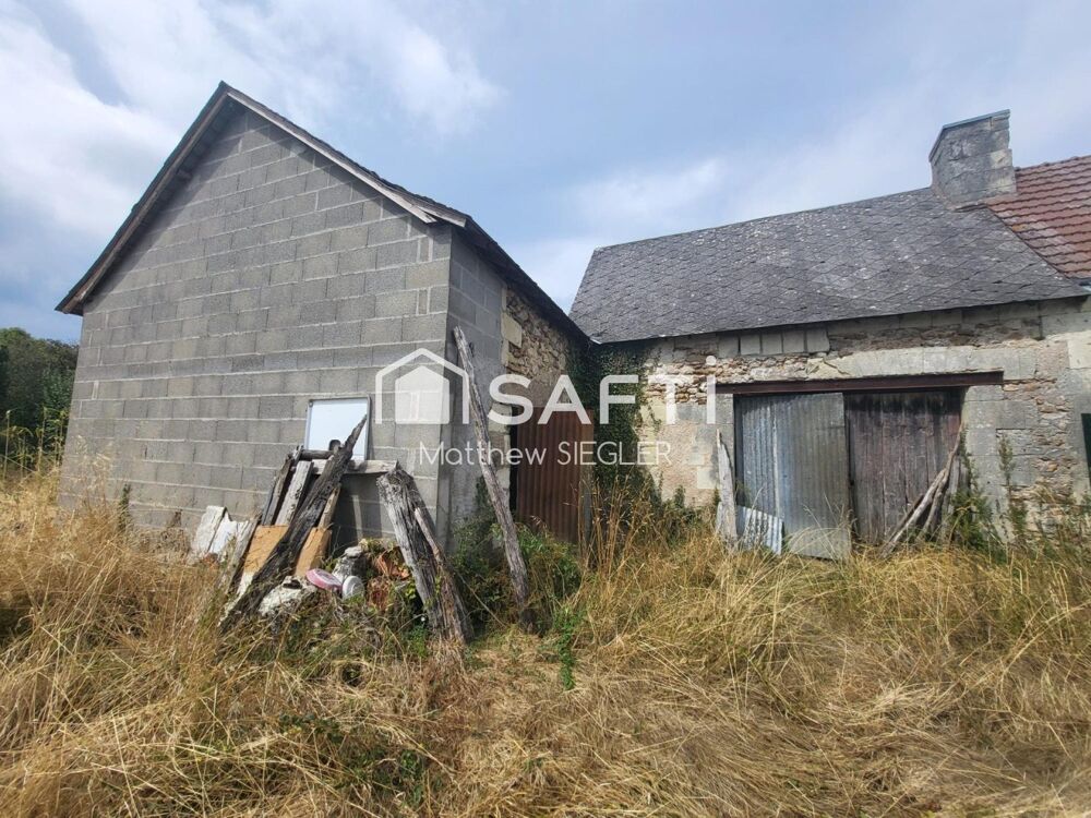 Vente Immeuble À Cinq-Mars-la-Pile, découvrez ce hangar de 70 m² sur un terrain de 766 m², offrant un beau potentiel pour un projet d'aménageme Cinq-mars-la-pile