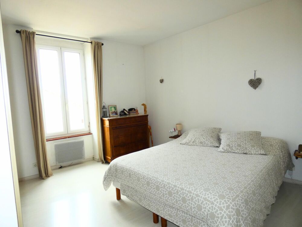 Vente Maison Ravissante maison de village de 101m² avec 3 chambres et un garage moto/vélo Ouveillan