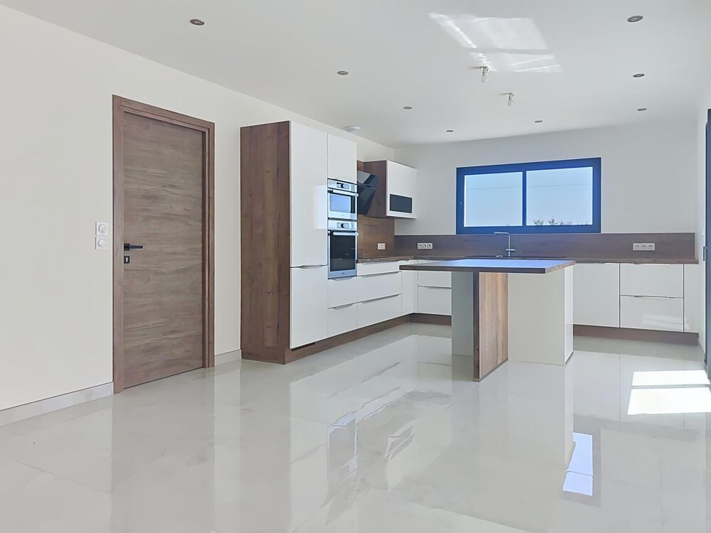 Maison individuelle neuve - 140m² - 5 pièces - garage et piscine