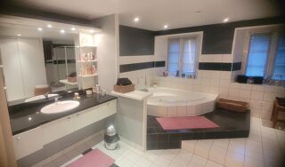  Maison � vendre 10 pi�ces 266 m�