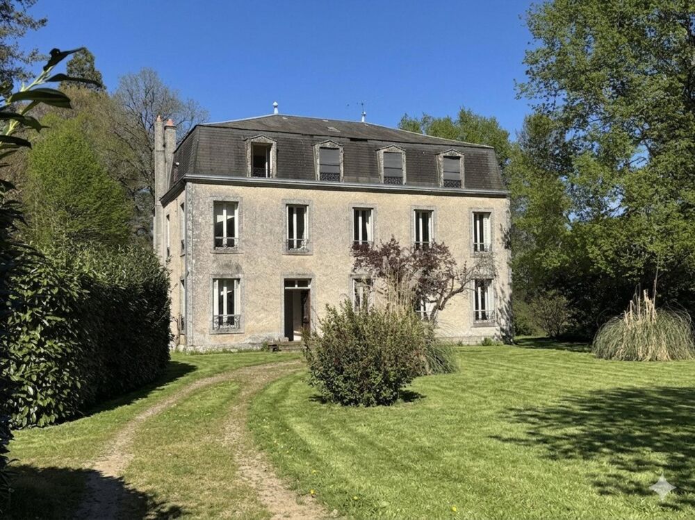 Maison de maître , de caractère - Ses dépendances & son parc - Rare sur le secteur