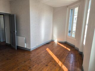  Immeuble à vendre 190 m² Saint-jean-d'angely