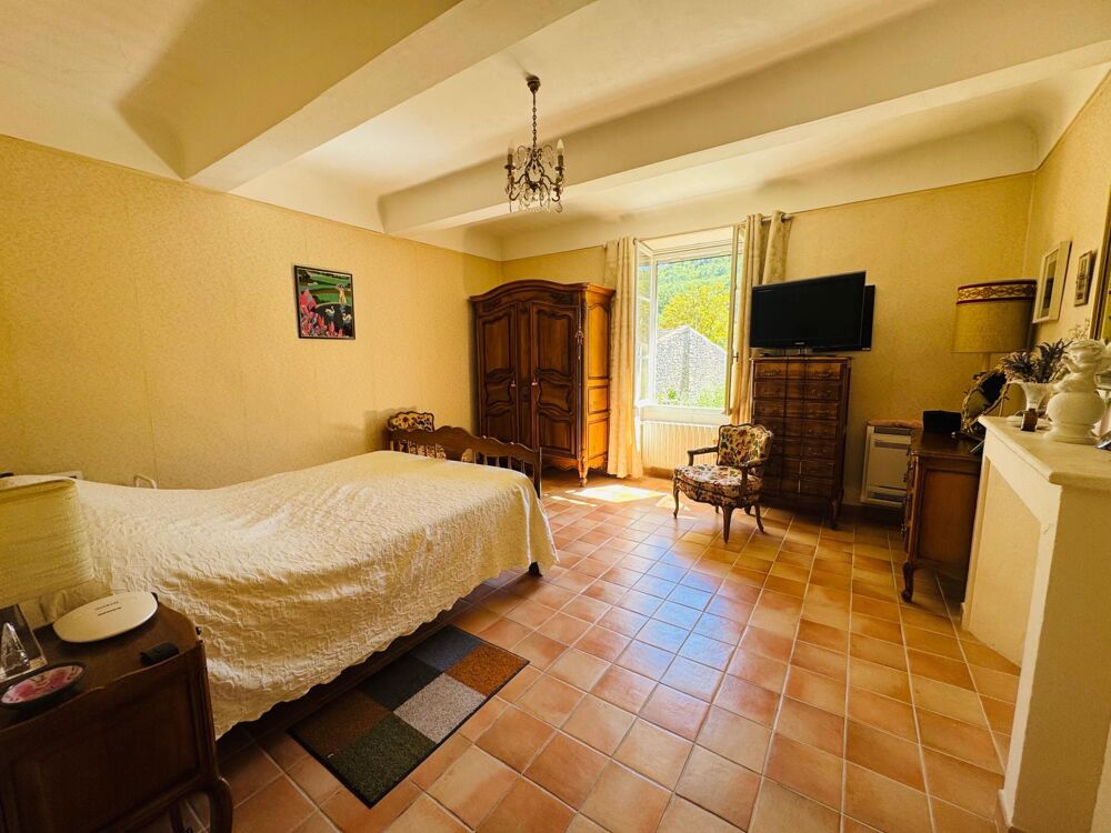 à vendre  Maison Céreste (04280)