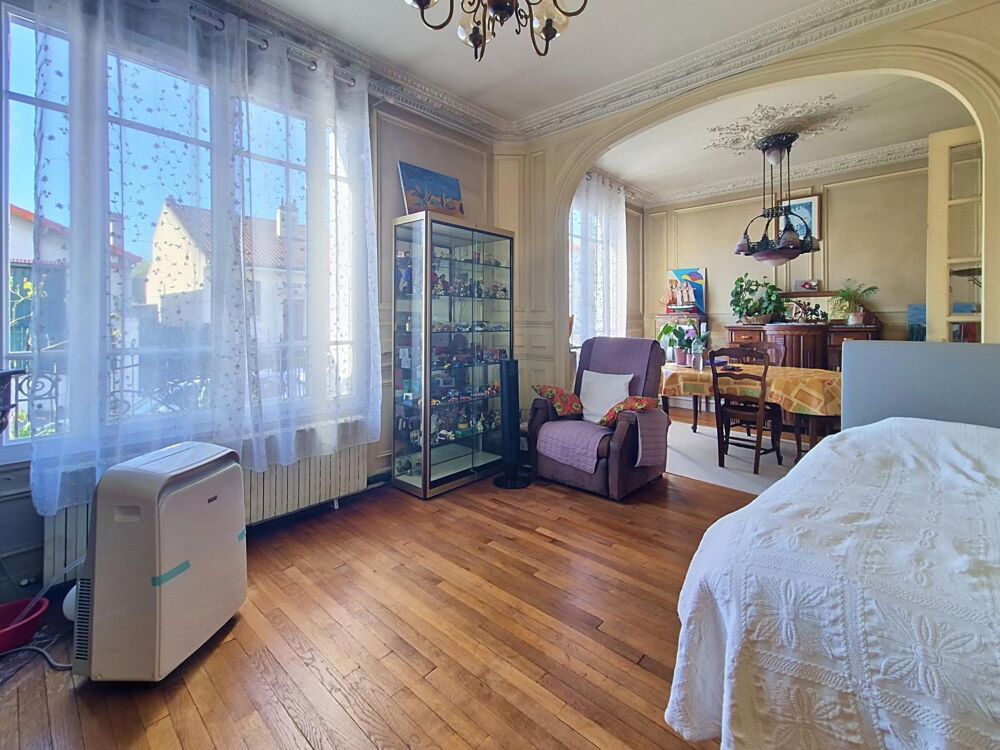 Vente Maison Jolie meulière à rafraîchir, au calme, à 8 min du métro Maisons-alfort