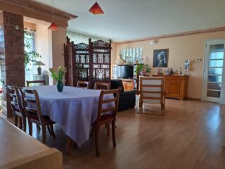  Maison à vendre 10 pièces 227 m²