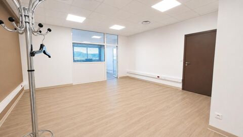   Local professionnel 100m² 