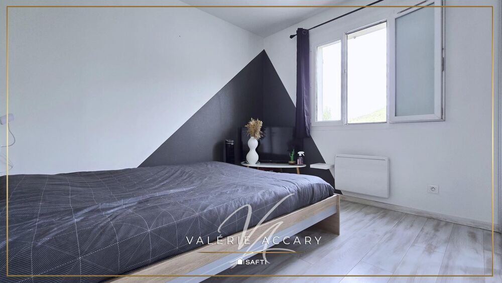 Vente Maison Rocbaron : Villa de 94 m² sur un terrain de 229 m² avec 3 chambres, bureau, piscine… Rocbaron