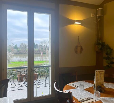   A VENDRE RESTAURANT - PIZZERIA - LICENCE IV 