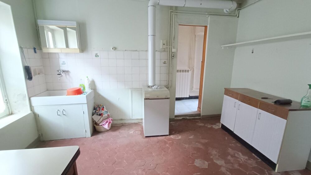 Vente Maison Jolie maison de village  faire revivre... Neuilly-saint-front