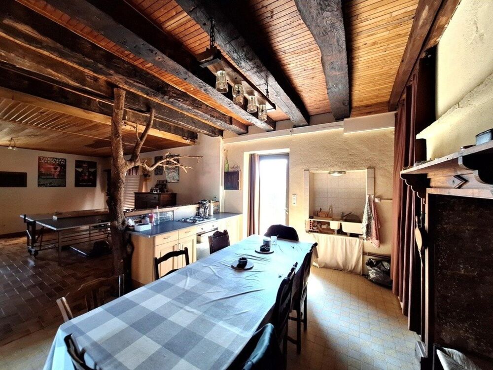 Vente Maison Corps de ferme composé d'une maison 5 pièces  et dépendances Paulin