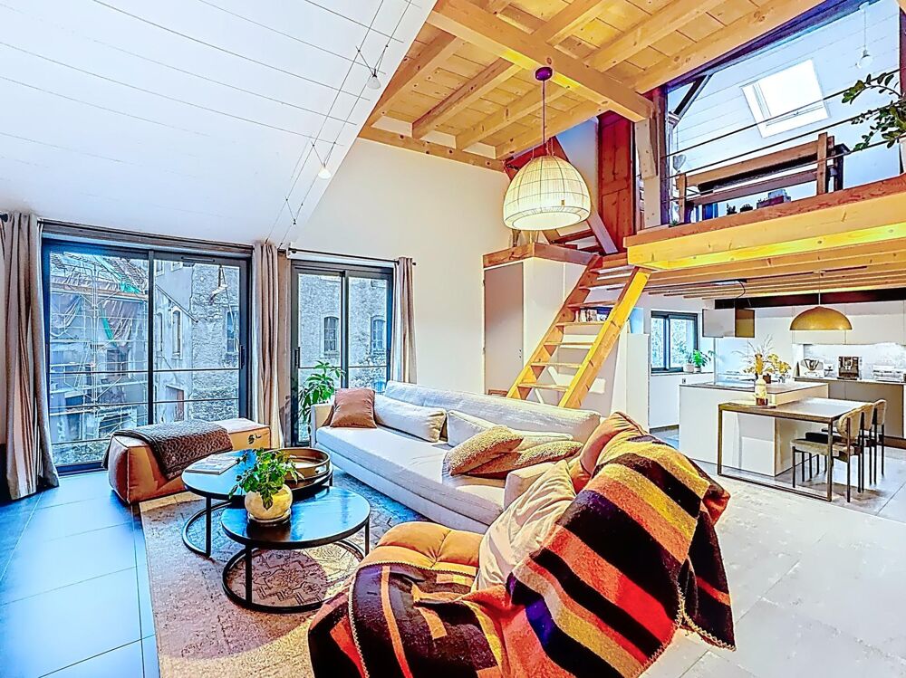 Esprit loft, grands volumes au coeur de Taninges