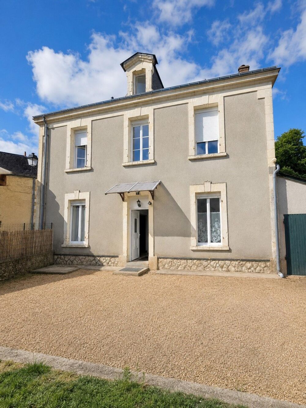 Vente Maison ?Maison T6 –Centre-village proche Noyant-Villages Noyant villages
