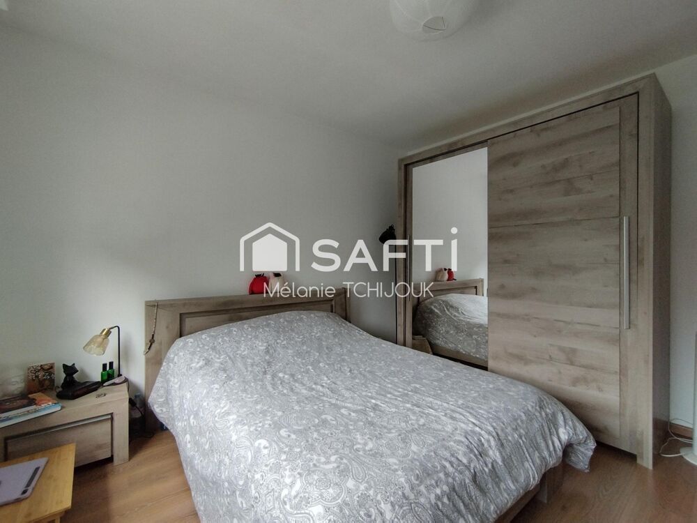 Vente Maison Maison de Ville avec 5 chambres sur sous sol total Villemandeur