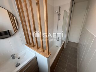  Appartement à louer 3 pièces 56 m²
