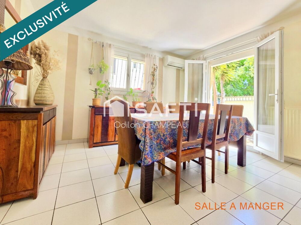 Maison 3 faces 130m2 - 5 chambres avec jardin, garage et panneaux solaires.