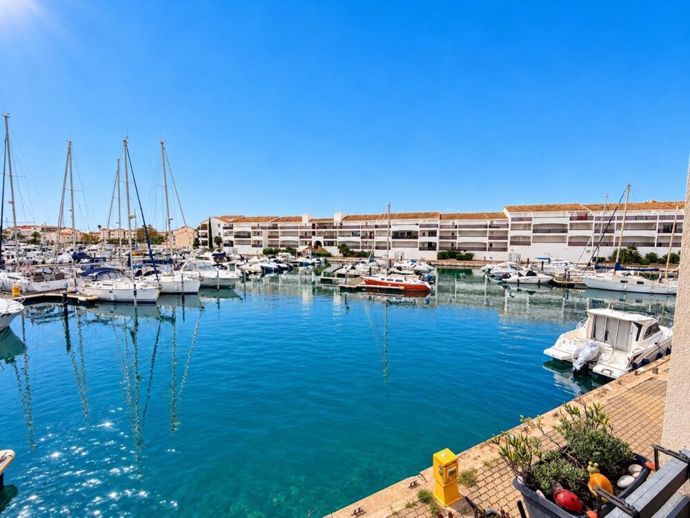 Vente Appartement T2 rénové, terrasse vue marina, piscine et parking Saint-cyprien