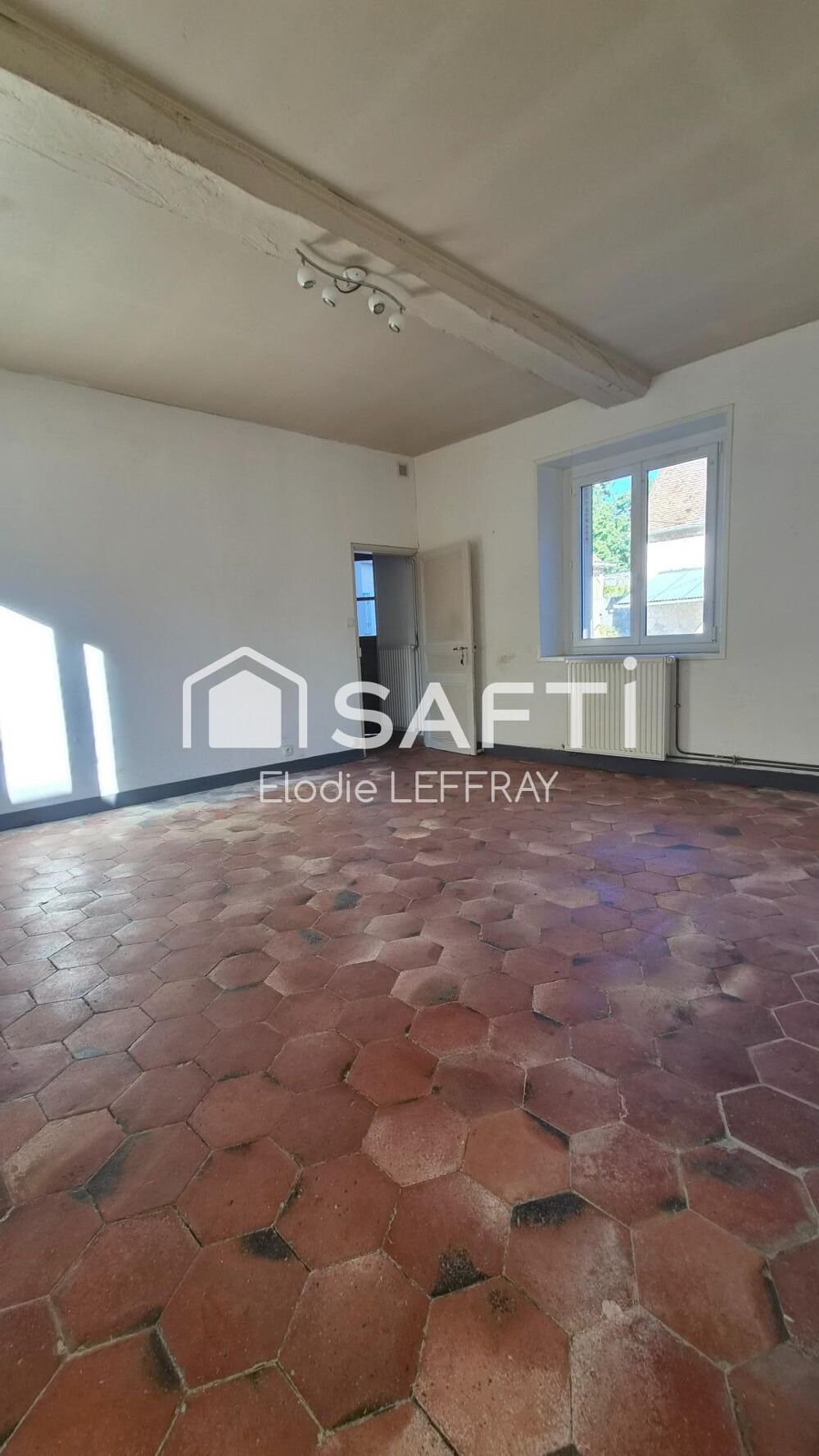 Vente Maison Maison de village - dépendances -  jardin Verneil-le-chetif