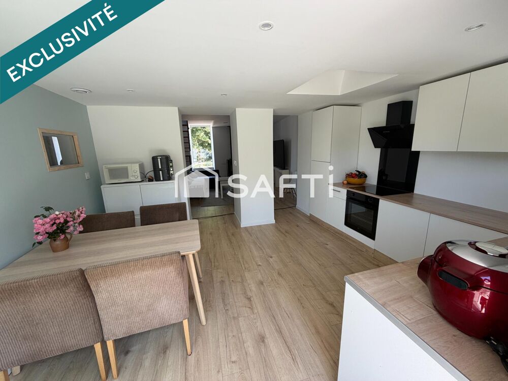 MAISON FAMILLIALE DE 120 M2, 4 CHAMBRES, EN CENTRE BOURG A SAINT ALLOUESTRE