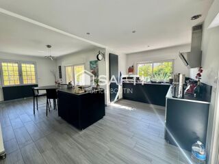  Maison à vendre 8 pièces 182 m²