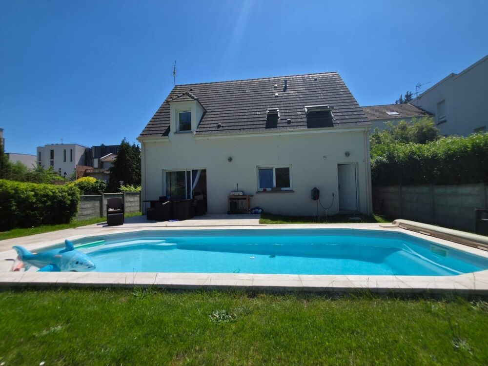 Maison de 2017, DPE C, 4 CH, piscine chauffée