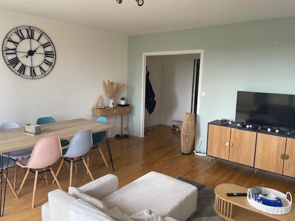 Appartement avec balcon et sans travaux