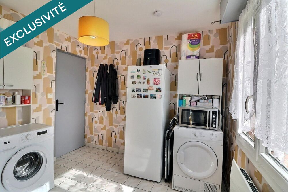 Vente Maison Pavillon année 2000 à poser ses valises, en brique, vallée de l'Ecaillon, vaste stationnement, garage, parcelle de 945 m2. Au ca Solesmes