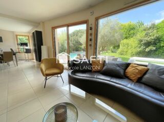  Maison � vendre 8 pi�ces 217 m�