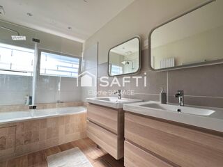  Maison � vendre 6 pi�ces 166 m�