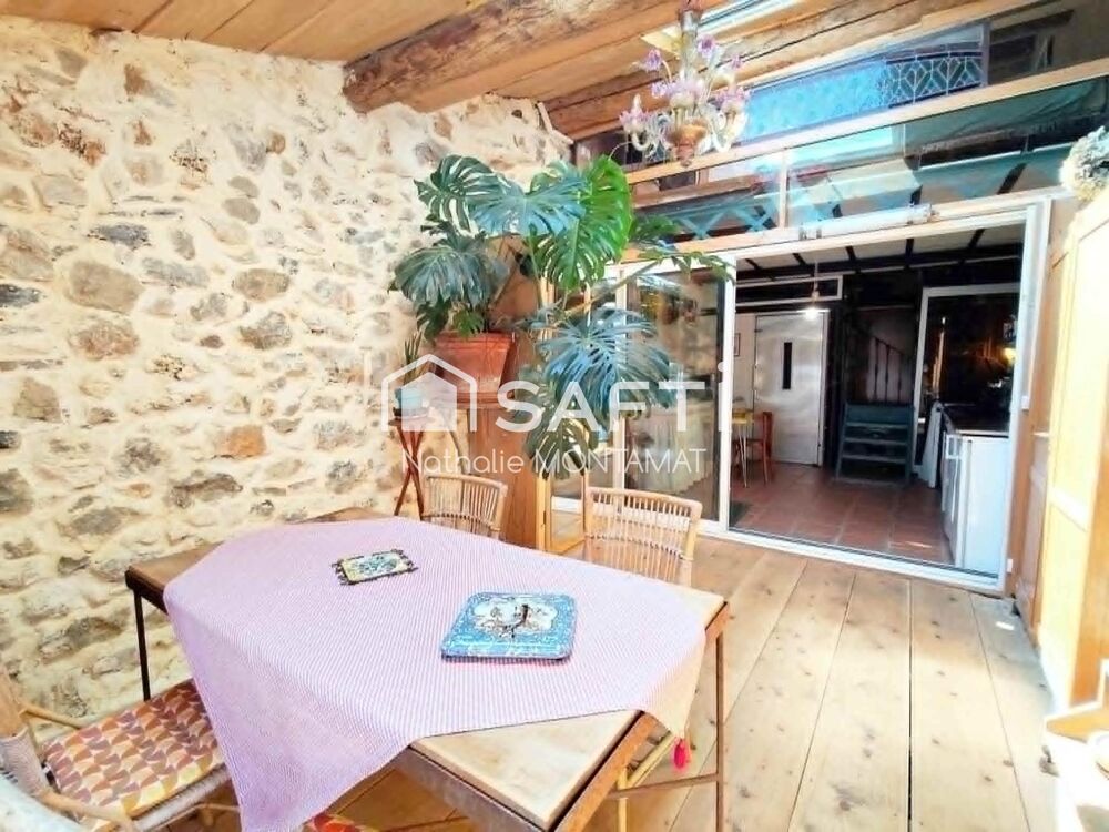 Vente Maison Charmante Maison de Village en R+3, 98m², Garage La palme