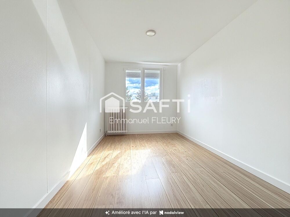 Vente Appartement BEAUSEJOUR – DERNIER ÉTAGE – T4 AVEC GARAGE FERMÉ ET CAVE Nantes