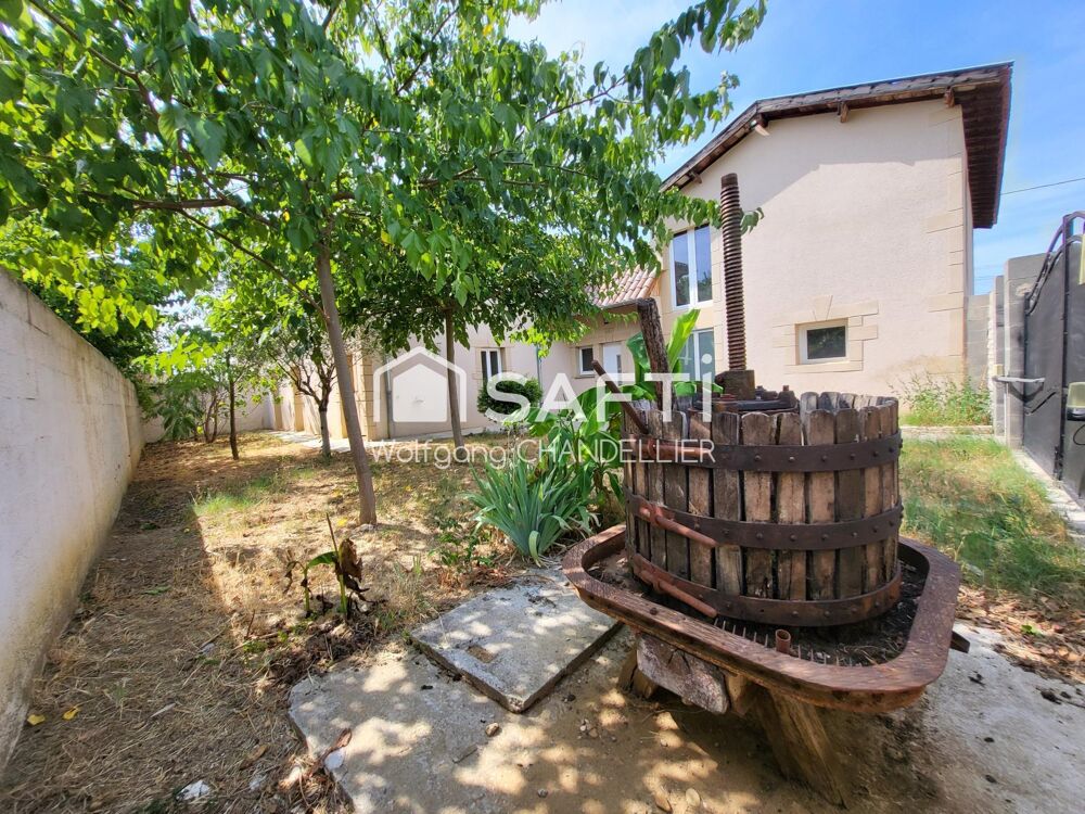 Ensemble immobilier composé d'une maison familliale de 200M² environ et d'une maison de 100M² hors d'eau hors d'air.